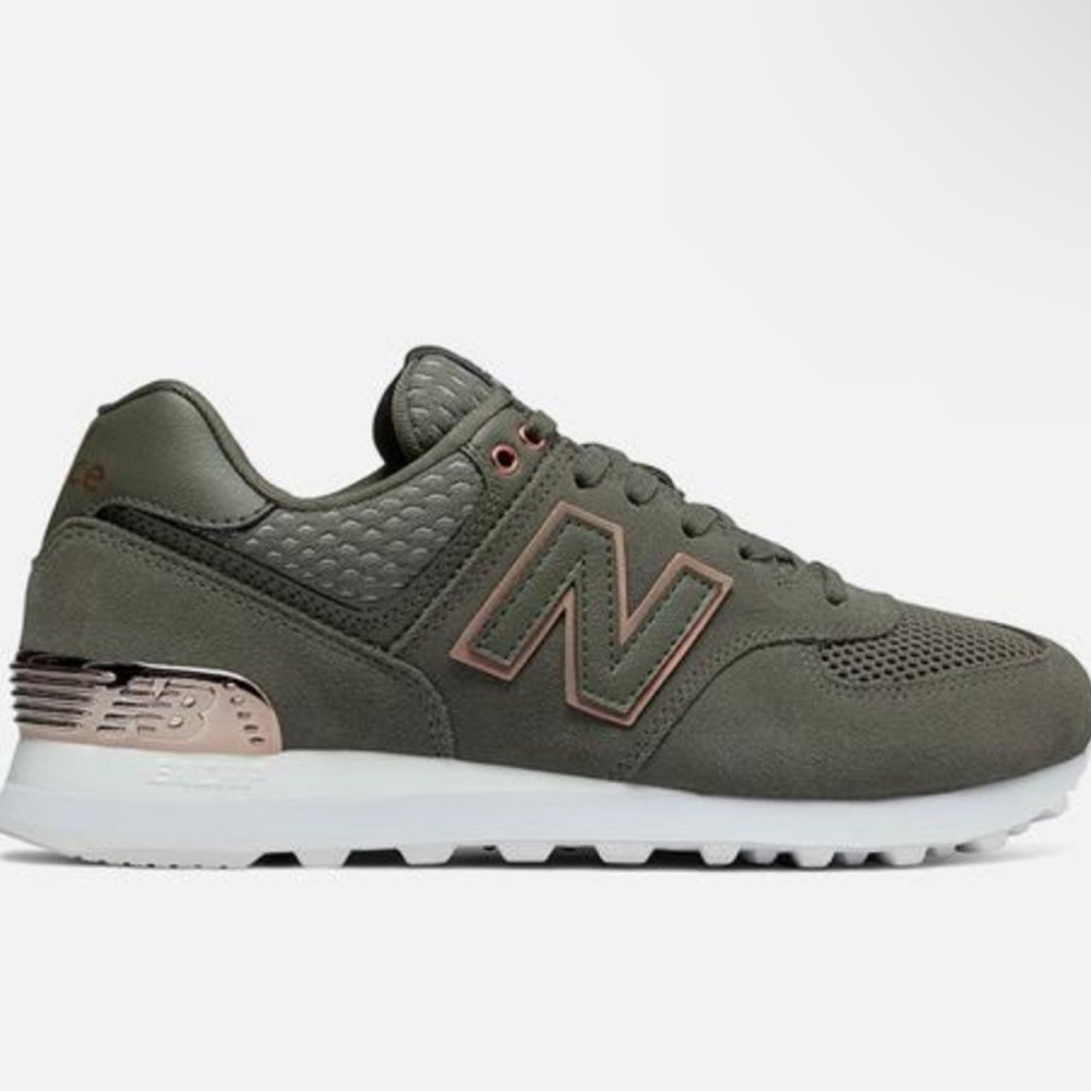 New balance sneakers 574 model with rose gold retail